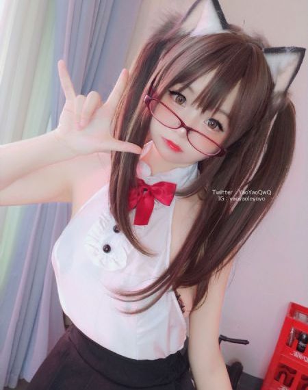 撞击成熟美妇老师后臀